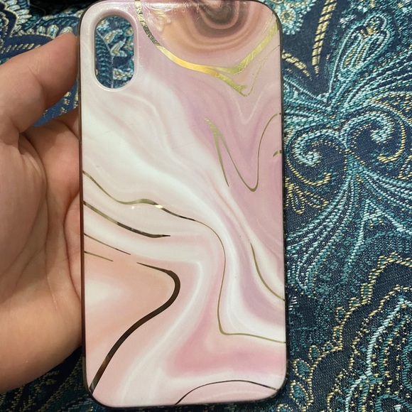 Phone cases - Picture 8 of 9